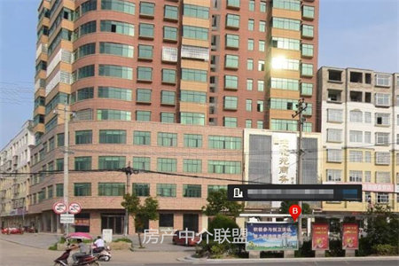 福地小区3室2厅1卫121㎡中装带附房阁楼出税62万